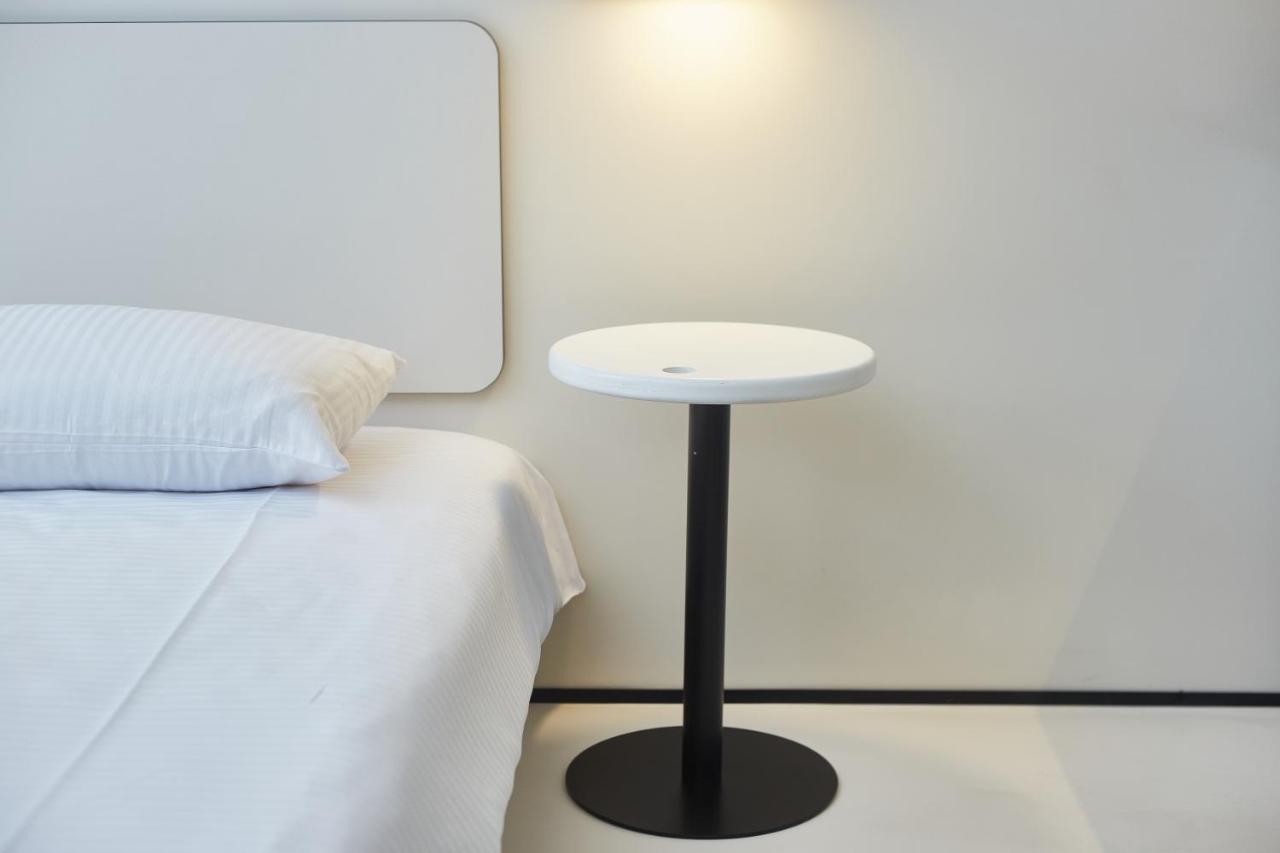 Ultramarinn Hotel Одеса Екстериор снимка