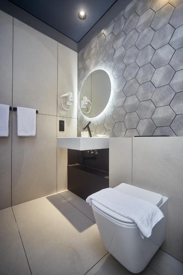 Ultramarinn Hotel Одеса Екстериор снимка
