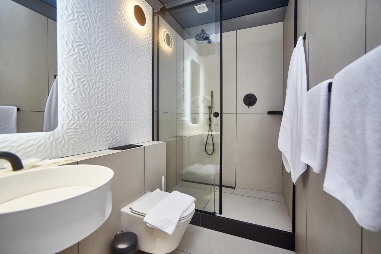 Ultramarinn Hotel Одеса Екстериор снимка