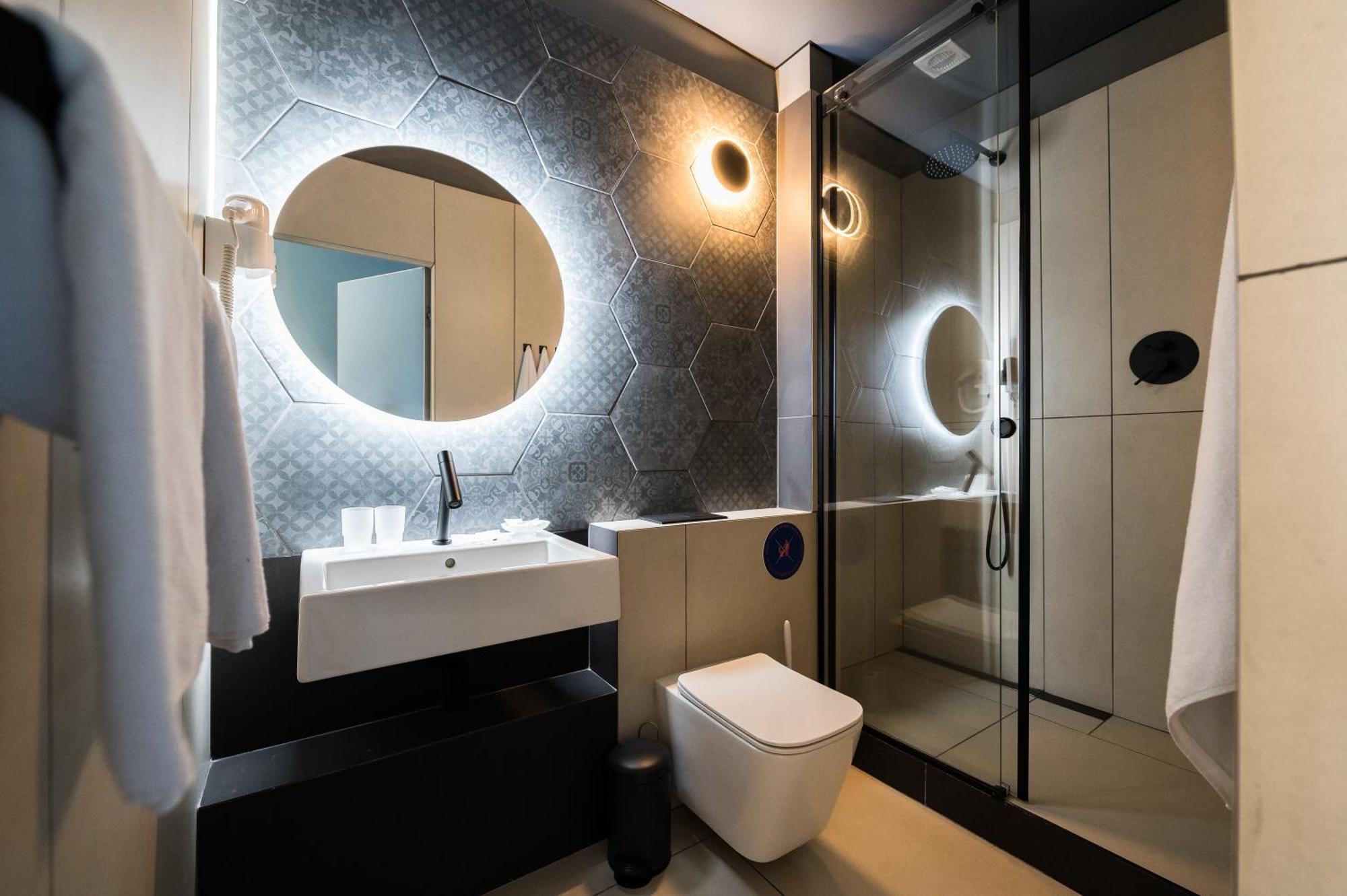 Ultramarinn Hotel Одеса Екстериор снимка