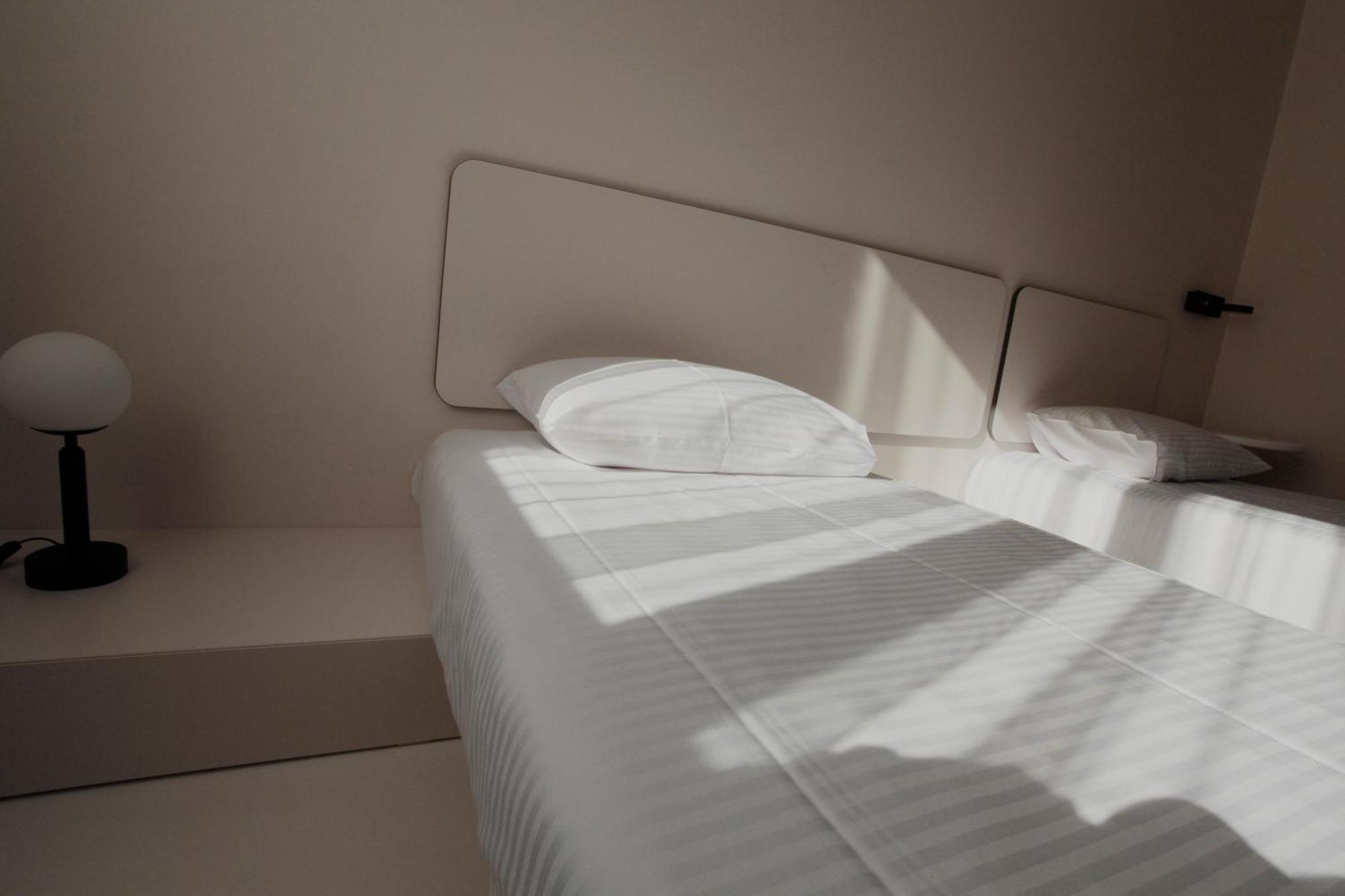 Ultramarinn Hotel Одеса Екстериор снимка